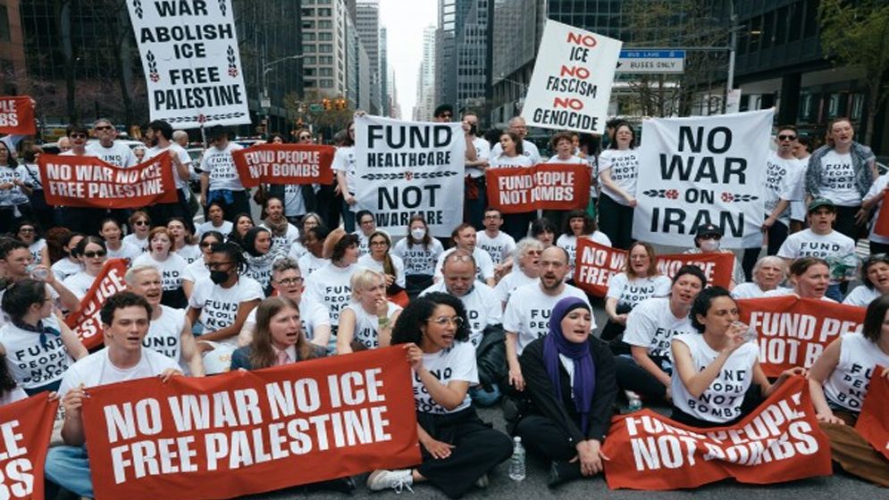 যুক্তরাষ্ট্রে ইসরাইলকে অস্ত্র বিক্রির প্রতিবাদে বিক্ষোভ, গ্রেফতার ৯০