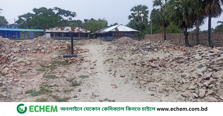 সরিষাবাড়ীতে কম্পিউটার অপারেটরের বিরুদ্ধে সেবা পাইয়ে দিতে ঘুষ চাওয়ার অভিযোগ