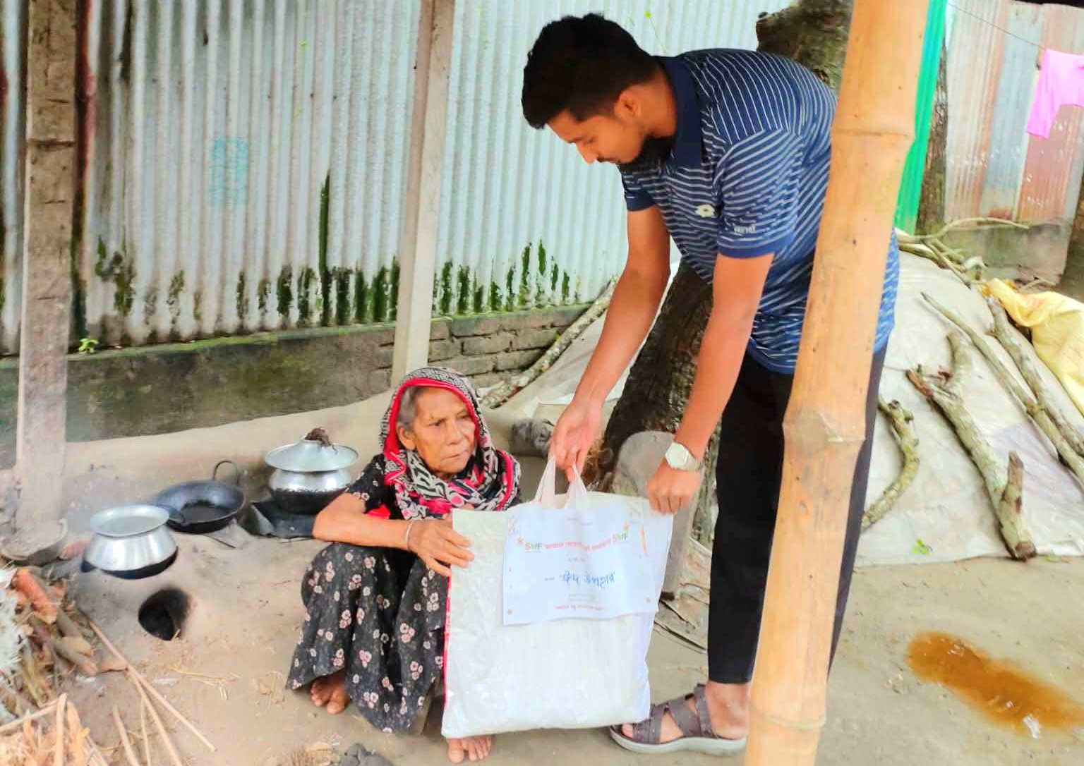 অসহায় ও দুস্থদের পাশে 'সালমান মেমোরিয়াল ফাউন্ডেশন'