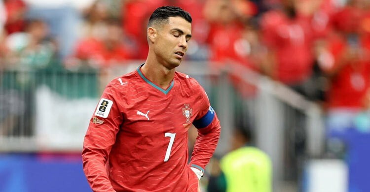 পুরো ম্যাচে গোলে কোনো শটই নিতে পারলেন না রোনালদো